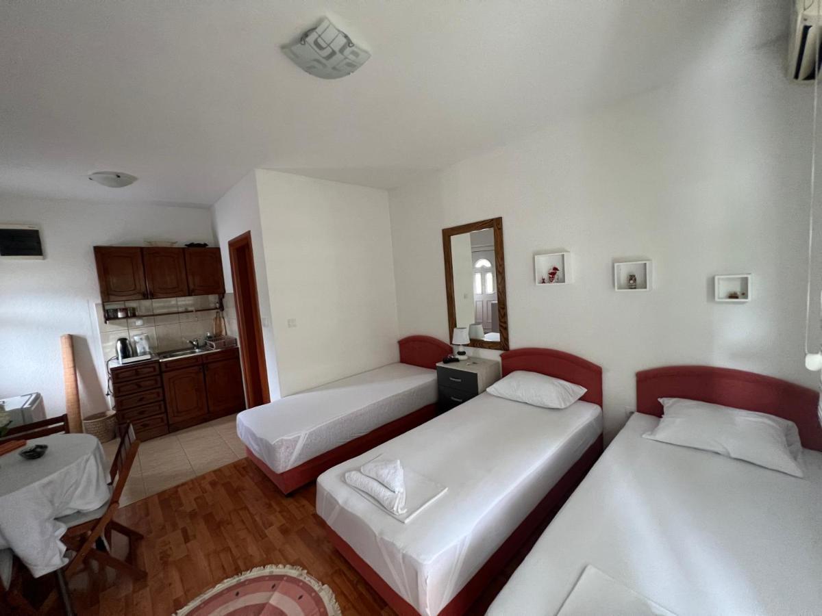 Apartman Tristan Herceg Novi Exterior foto