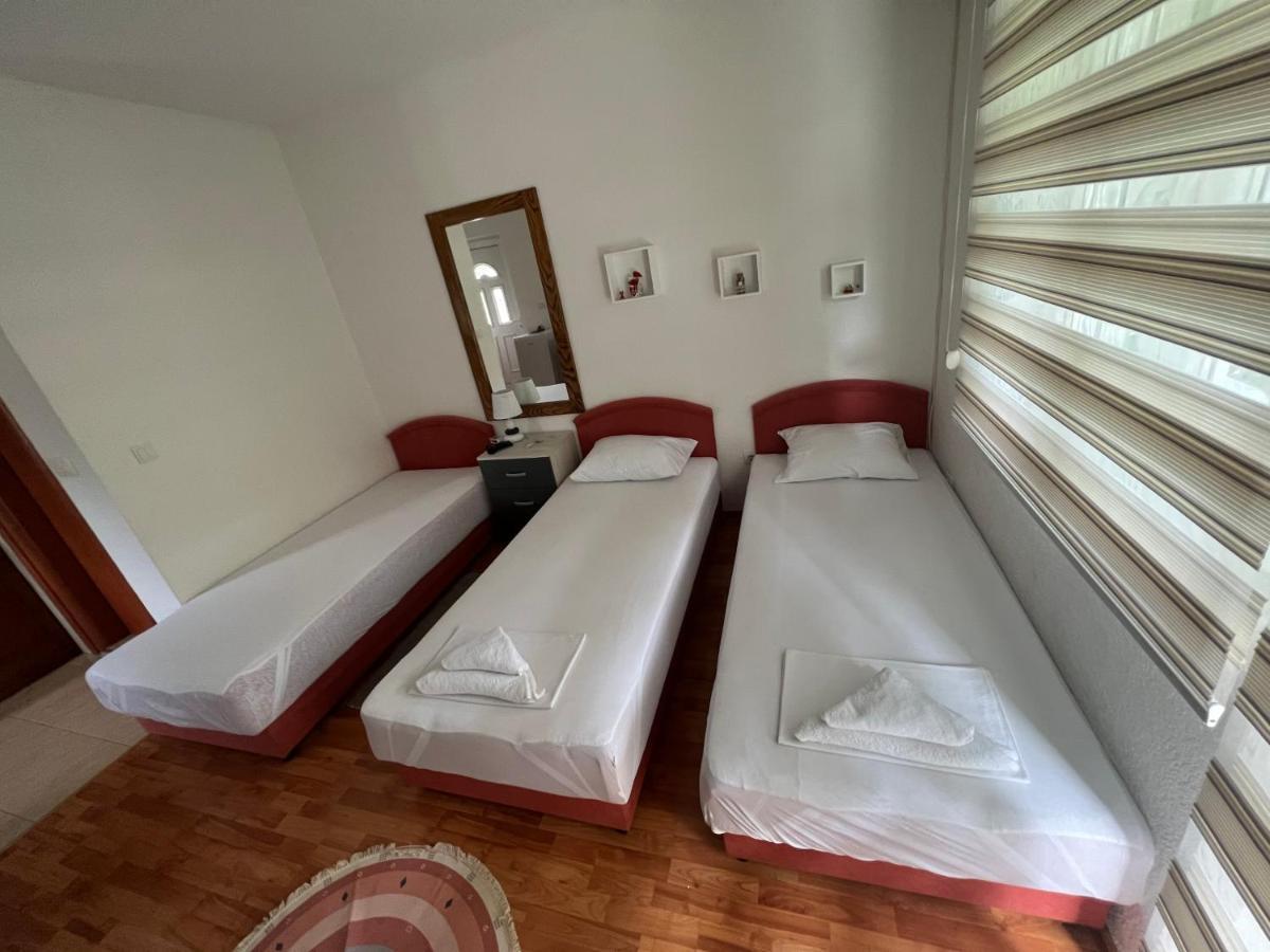 Apartman Tristan Herceg Novi Exterior foto